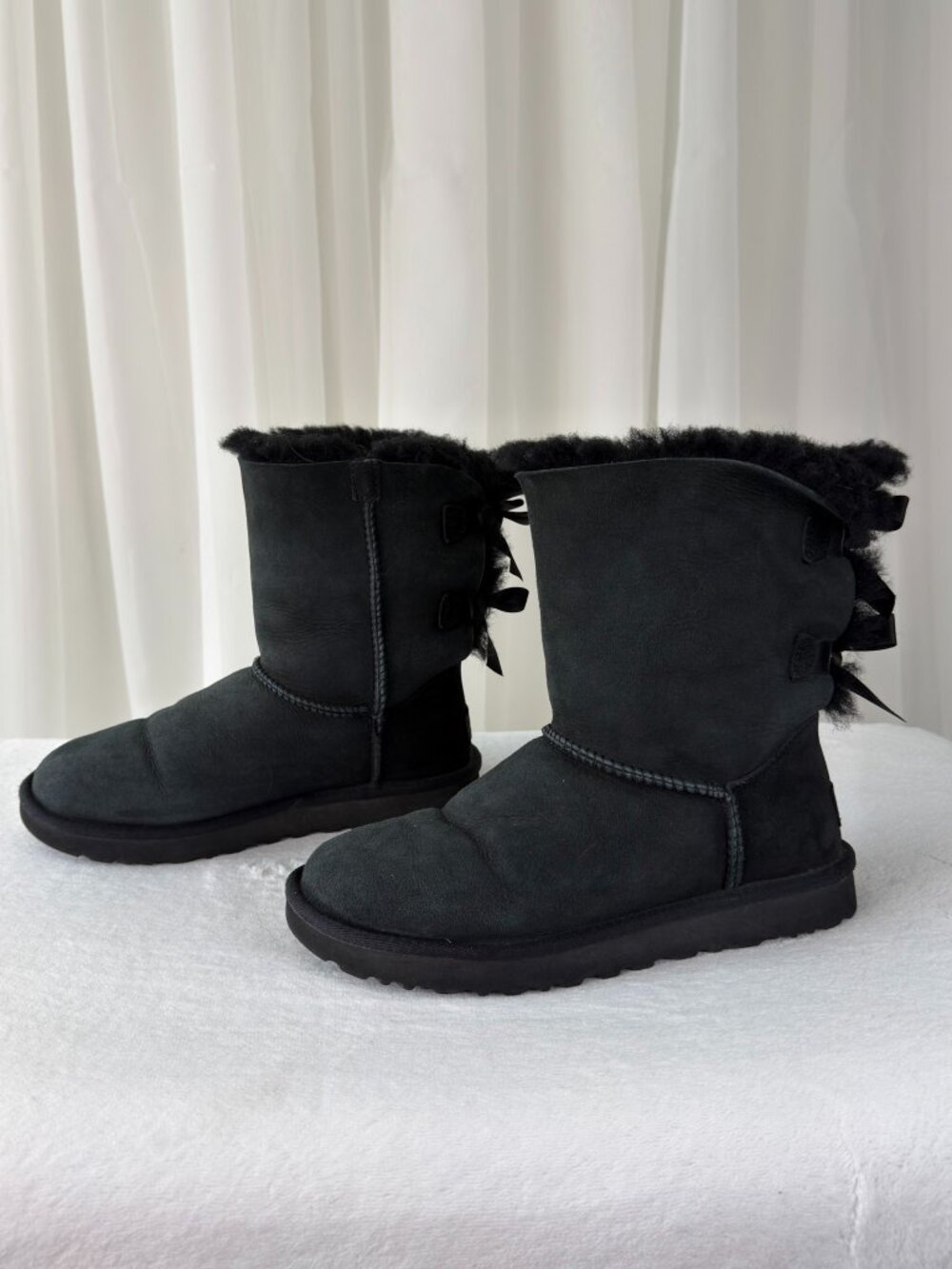 UGG Bailey Bow II Tall Sheepskin Boots Womens Black Size 7 Bows 1016225
